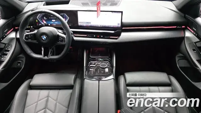 BMW 5 Series 2024 — Photo 7/20