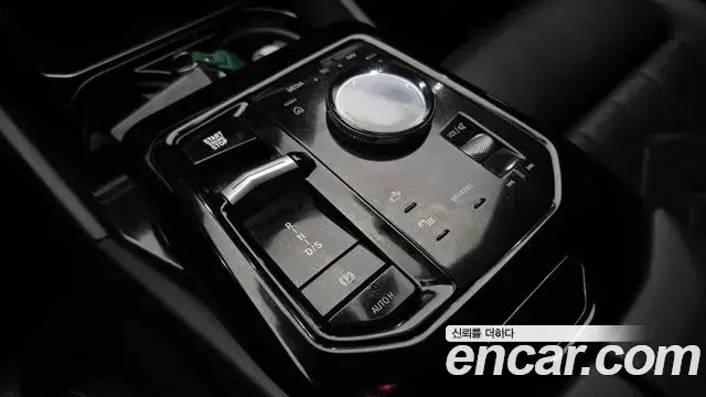 BMW 5 Series 2024 — Photo 9/20