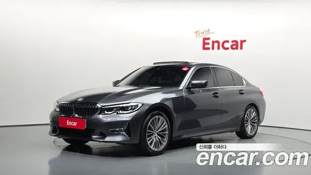 BMW 3 Series 2021 — ფოტო 20/34