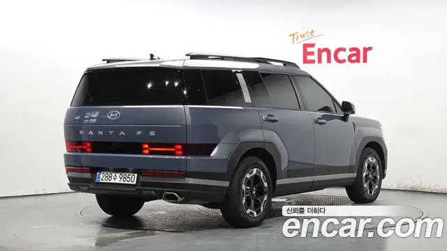Hyundai Santa Fe 2025 — Фото 2/20