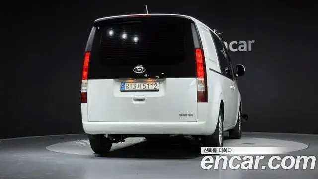 Hyundai Staria 2022 — Фото 4/20
