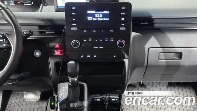 Hyundai Staria 2022 — Фото 14/20