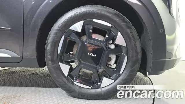 Kia Carnival 2025 — ფოტო 17/34