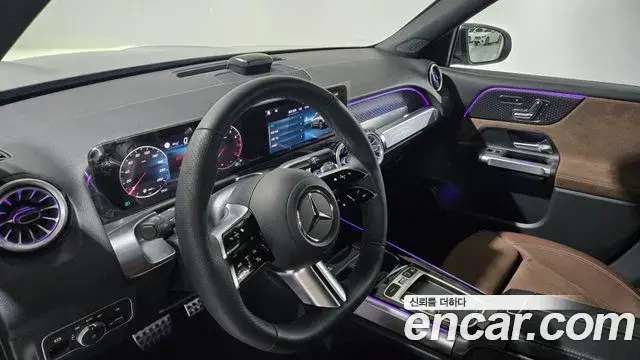 Mercedes-Benz GLB-Class 2025 — Фото 19/20