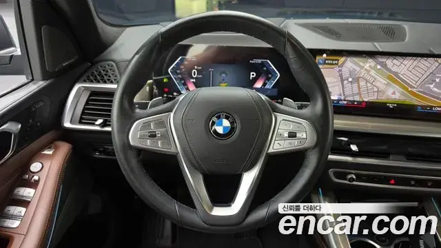 BMW X7 2023 — Photo 20/33