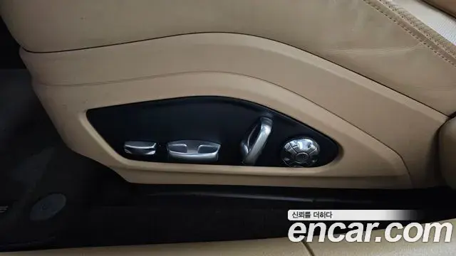 Porsche Panamera 2018 — ფოტო 23/36