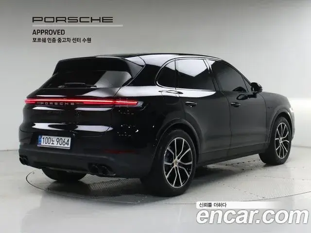 Porsche Cayenne 2025 — Photo 11/20