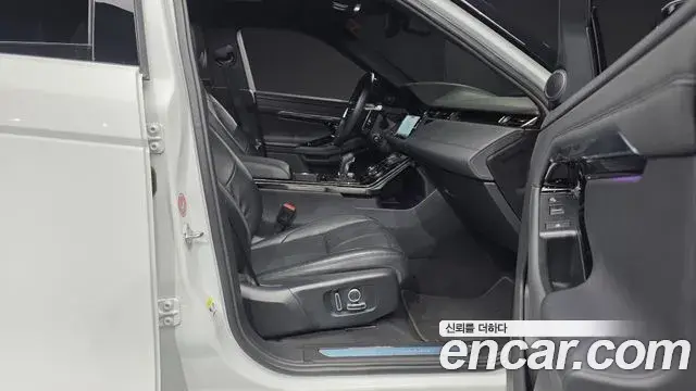 Land Rover Range Rover Evoque 2022 — Şəkil 16/20