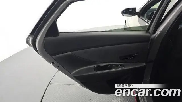 Hyundai The New Avante Hybrid 2023 — Şəkil 31/32