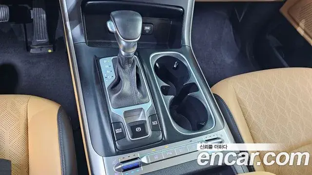 Kia Carnival 2023 — Фото 9/20