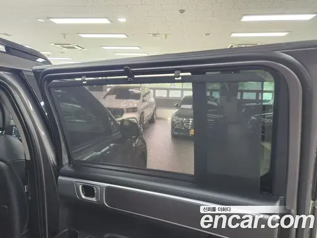 Hyundai Santa Fe 2023 — Şəkil 10/20