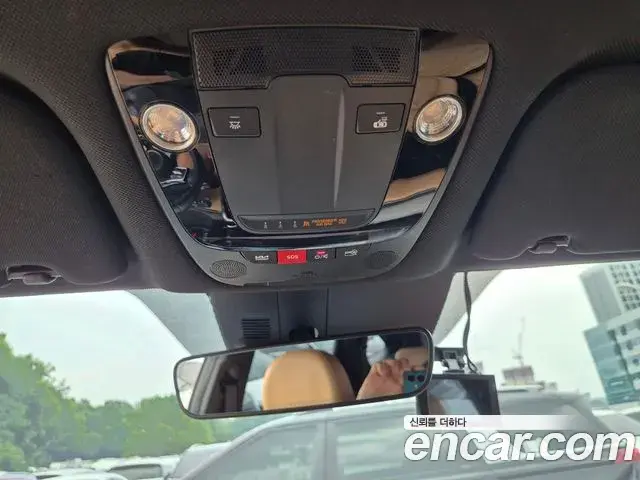 Kia Sorento 2023 — Фото 18/20