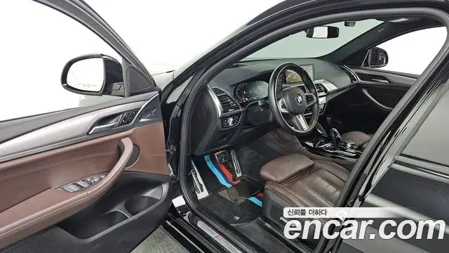 BMW X4 2021 — Фото 10/20