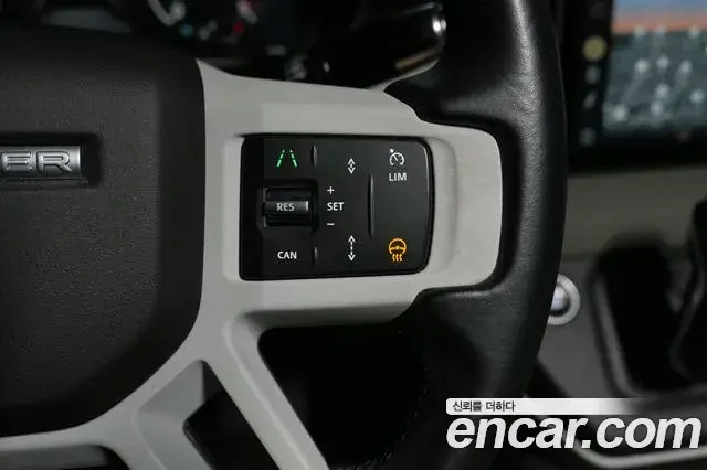 Land Rover Defender 2021 — Şəkil 10/19
