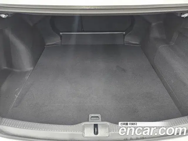 Toyota Crown Crossover 2024 — Şəkil 12/19