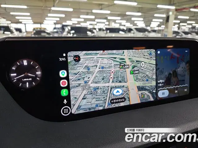 Lexus ES300h 2020 — ფოტო 12/20