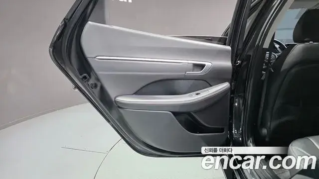 Hyundai Sonata Hybrid 2021 — Photo 18/30