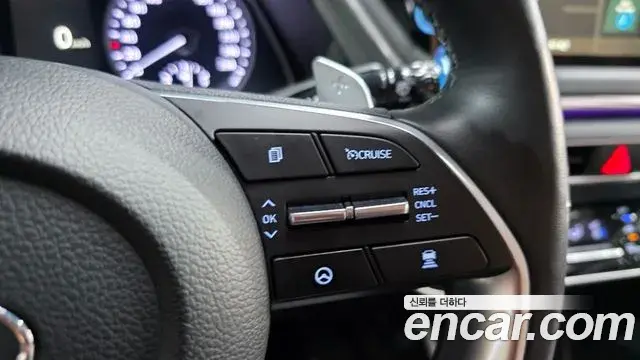 Hyundai Sonata Hybrid 2021 — Photo 25/30
