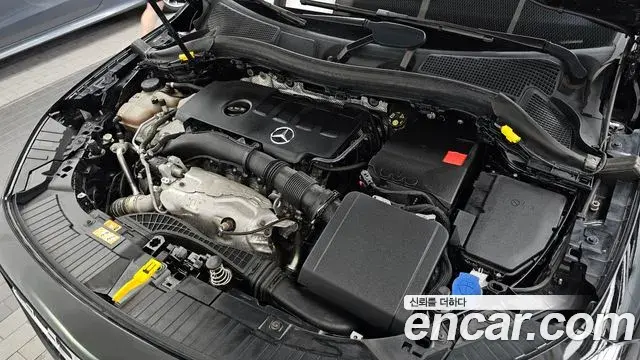 Mercedes-Benz GLA-Class 2021 — Фото 6/20