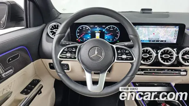 Mercedes-Benz GLA-Class 2021 — Фото 13/20