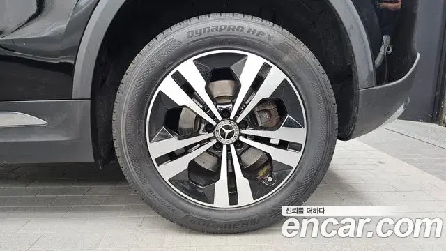 Mercedes-Benz GLA-Class 2021 — Photo 3/32