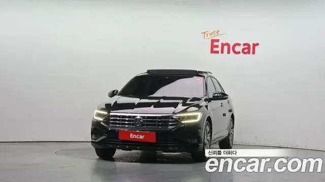 Volkswagen Jetta 2021 — Photo 7/35