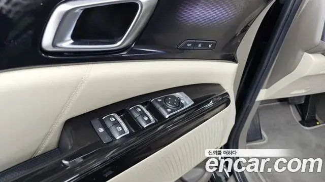 Kia Carnival 2021 — Şəkil 36/37