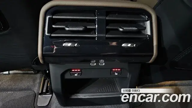 BMW 5 Series 2025 — Photo 20/32