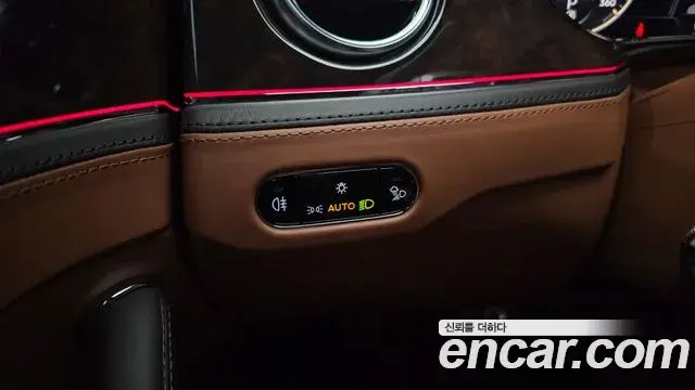 Bentley Flying Spur 2021 — Photo 17/37