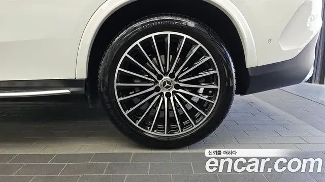 Mercedes-Benz GLC-Class 2024 — ფოტო 22/37