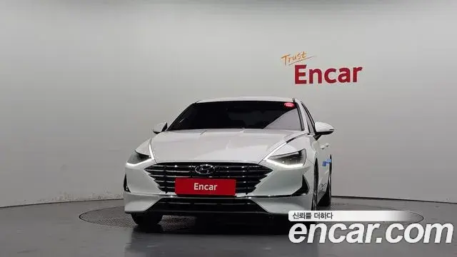 Hyundai Sonata 2019 — Фото 3/20