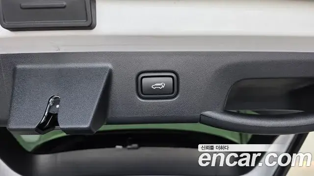 Hyundai Tucson Hybrid 2023 — ფოტო 11/34