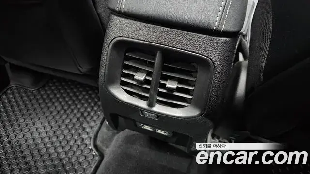 Jeep Cherokee 2021 — Photo 16/34