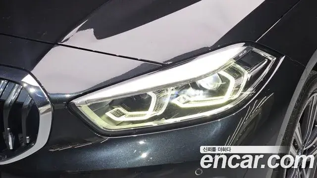 BMW 1 Series 2022 — Şəkil 10/30