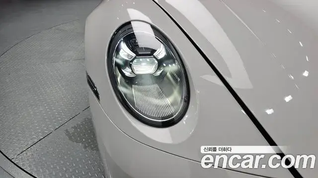 Porsche 911 2020 — Şəkil 9/35