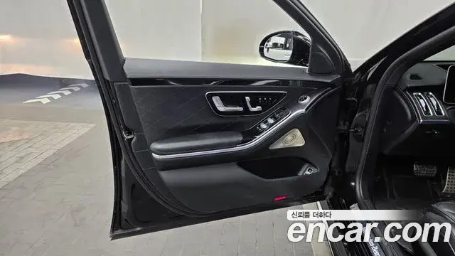 Mercedes-Benz S-Class 2022 — ფოტო 32/36