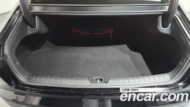Hyundai Grandeur Hybrid 2023 — ფოტო 31/37