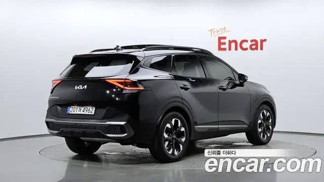 Kia Sportage 2021 — Фото 2/20