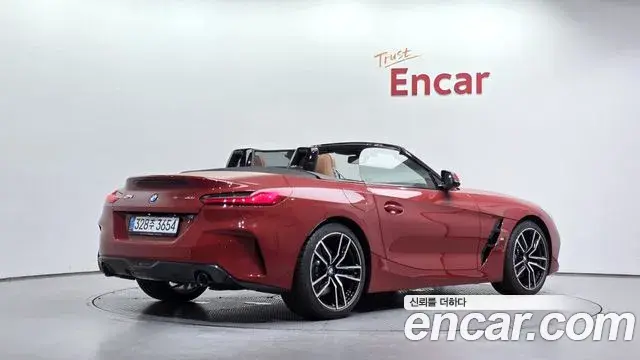 BMW Z4 2025 — Фото 2/20
