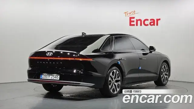 Hyundai Grandeur 2023 — Фото 2/20