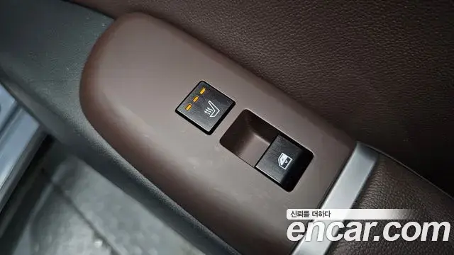 Hyundai Grandeur Hybrid 2025 — Photo 28/35