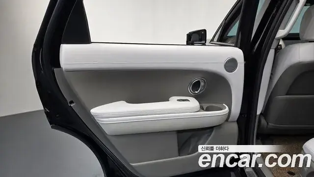 Hyundai Palisade 2025 — ფოტო 16/31