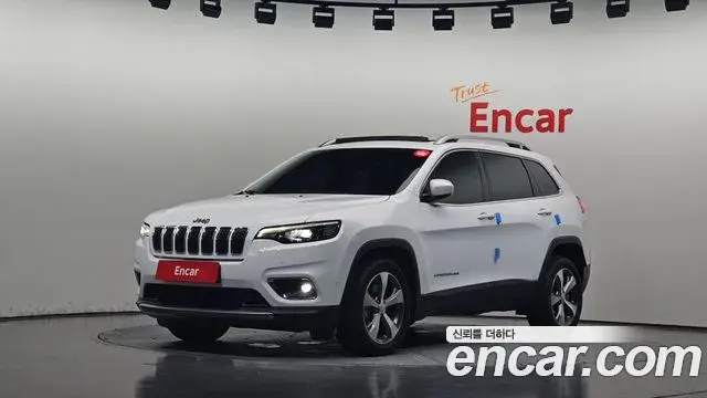 Jeep Cherokee 2021 — ფოტო 1/30