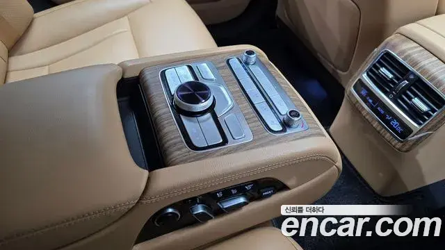 Kia The K9 2021 — Photo 17/20