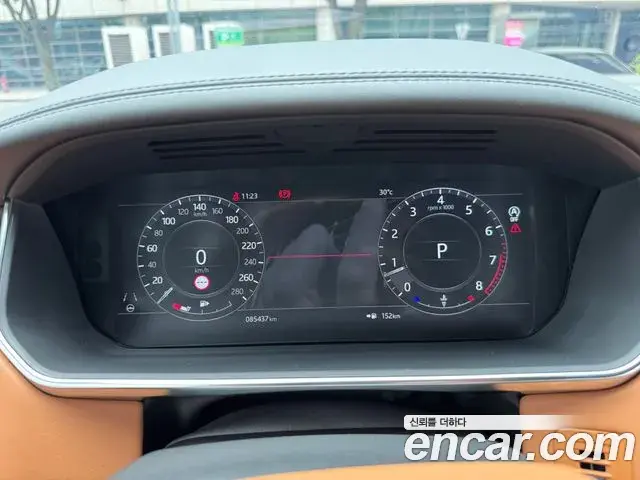 Land Rover Range Rover 2020 — ფოტო 5/20