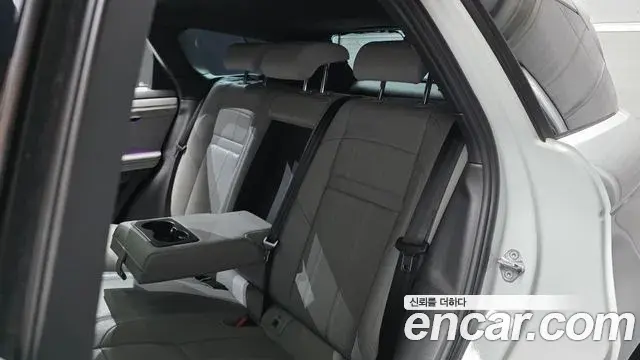 Land Rover Range Rover Evoque 2022 — Şəkil 32/35
