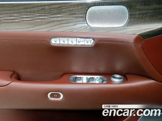 Genesis G90 2025 — Photo 12/19