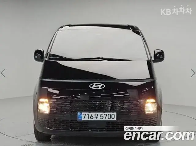 Hyundai Staria, 2025