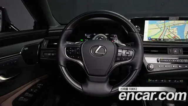 Lexus ES300h 2025 — Şəkil 2/46