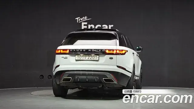 Land Rover Range Rover Velar 2018 — Photo 3/20